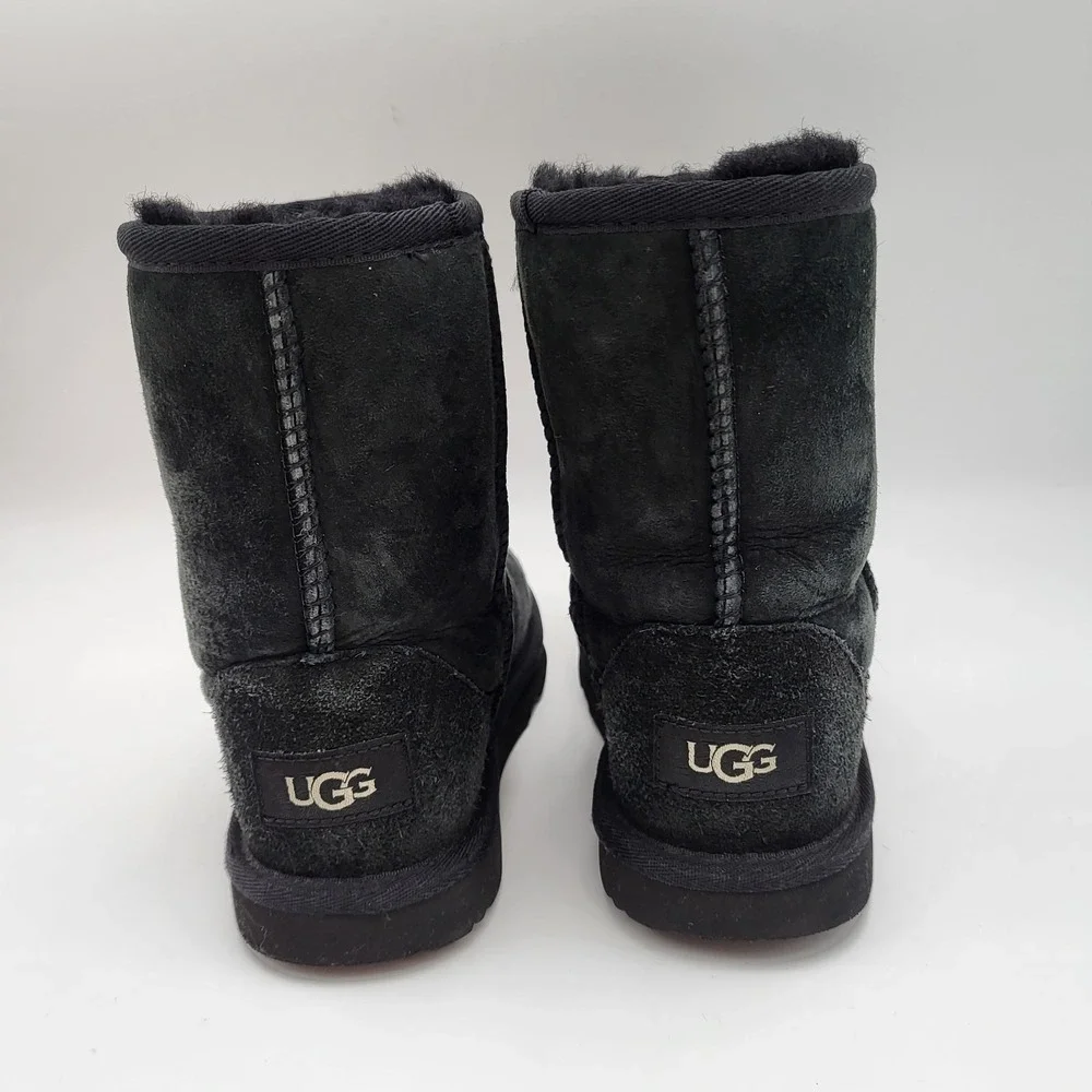 UGG Kids Classic Black Short Winter Warm Boots Kids Size 1